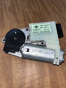 0224501225 Mini 2007-2013 R56 Cooper Sunroof Motor - Used