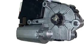 Mn136536 Mistubishi 2003 - 2006 Montero Sunroof Sun Moon Roof Electric Motor Oem Mn136536 Mistubishi 2003 - 2006 Montero Sunroof Sun Moon Roof Electric Motor Oem