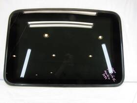 Mb926278 Mitsubishi 1997-2004 Montero Sport Sunroof Glass Oem Mb926278 Mitsubishi 1997-2004 Montero Sport Sunroof Glass Oem