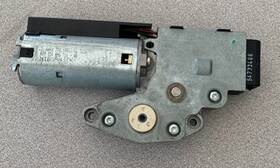 54733406 Nissan 03-06 Altima Sunroof Motor Used Oem