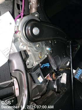Nissan 640.da1118 Armada 2018 Lid Motor Pull Down 7957734