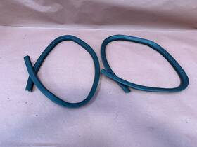 7396830p00 Nissan 300zx Sunroof Window Glass Weatherstrip Seal Pair 140k Miles Oem