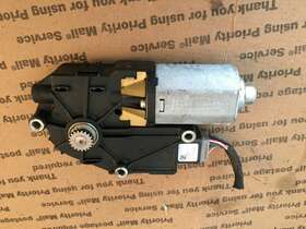 B9230-110 Nissan 11 - 13 Maxima Panoramic Sunroof Sun Moon Roof Motor Opener V8