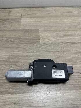 Na32-v05 Nissan 2012 G37 M37 X-trail T32 Top Sunroof Roof Control Motor 6j2701