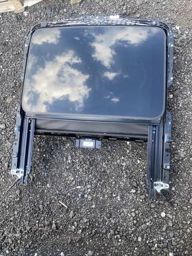 Bmw8096115 Oem 2019-2024 Bmw 330i Xdrive G20 Sunroof Moonroof Window Glass With Motor