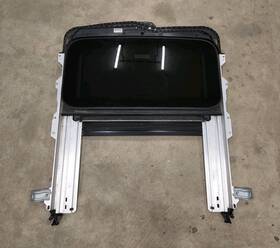 Gn15a518a30 Oem 2018-2022 Ford Ecosport Se Sunroof Moonroof Assembly With Motor