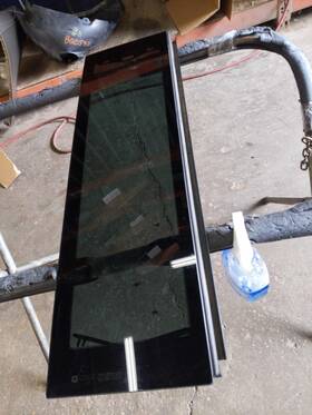 22714594 Pontiac 06 07 08 G6 Single Sunroof Glass Panel Option C3y 3rd See Notes