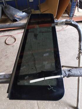 22714595 Pontiac 06 07 08 G6 Single Sunroof Glass Panel Option C3y 4th See Notes