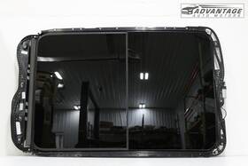 7po877041 Porsche 2012-2018 Cayenne Sunroof Moonroof Window Glass With Motor And Sunshade Oem