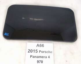 97056421100 Porsche 10-16 Oem Panamera 4 970 Upper Sunroof Moon Roof Window Glass