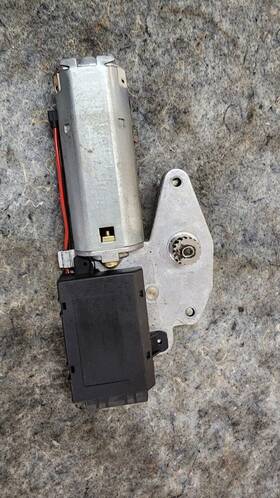 99662421100 Porsche 996 997 Carrera 911 Sun Roof Motor Power Electric Sunroof Track Adjust
