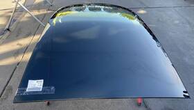 1770888-00-c Tesla 2024 2025 Model 3 M3 Rear Body Tailgate Panoramic Sunroof Back Glass Assy