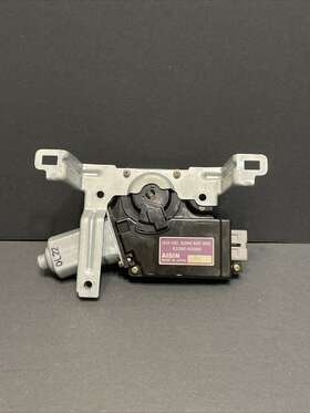 63260-60060 Toyota Land Cruiser J100 Sunroof Motor Gear #63260-60060 Oem 1998-2002 Lx470
