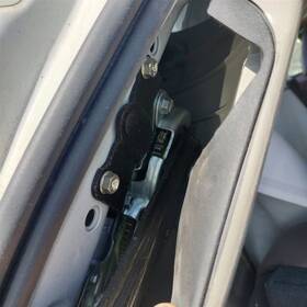 640.to1q17 Toyota Sienna 2017 Lid Motor Pull Down 5824860