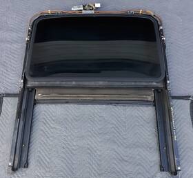 88233-99851 Toyota 96-02 4runner Complete Sunroof Glass Track Assembly And Motor Oem Tested
