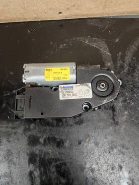 Volkswagen 1704133b 2007-2016 Vw Eos Sunroof Drive Motor Actuator Webasto Oem