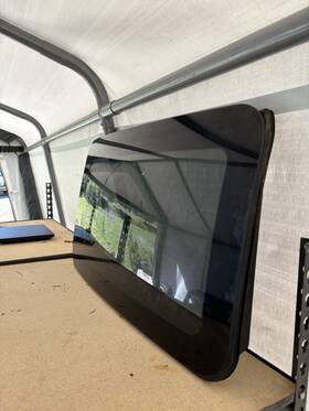 1c0877431 Volkswagen 98-03 Vw Beetle Sun Roof Glass