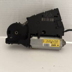 5352144 Volkswagen Used Sunroof Motor Fits 2009 Passat Grade A 5352144 Volkswagen Used Sunroof Motor Fits 2009 Passat Grade A