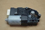 10-17 W212 Mercedes Benz E63 E350 E400 E550 Panoramic Sunroof Motor 2129068801. Fixed Price $72.25.