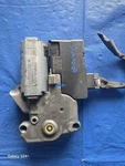 98 Ford Explorer Power Sunroof Motor 161129. Fixed Price $49.85.