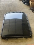(local Pickup Only) Roof Glass Front Fits 2014-19 Jeepcherokee 1478959. Fixed Price $280.00.