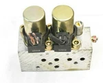 90-02 Mercedes R129 500SL SL300 SL600 Top Hydraulic Valve Block 1298002278 Oem. Fixed Price $31.50.