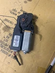 05 06 07 08 09 10 Grand Cherokee Sunroof Motor Assembly 24044216. Fixed Price $65.00.