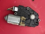 09-16 Hyundai Equus Sig Sunroof Motor Oem. Fixed Price $104.00.