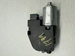 06-12 Range Rover L322 Front Sliding Sunroof Drive Motor AH4215B689AC Oem 231779. Fixed Price $80.00.