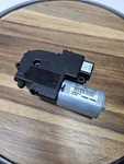 2008 - 2015 Land Rover LR2 Sunroof Motor Oem 5WK11580. Fixed Price $71.25.